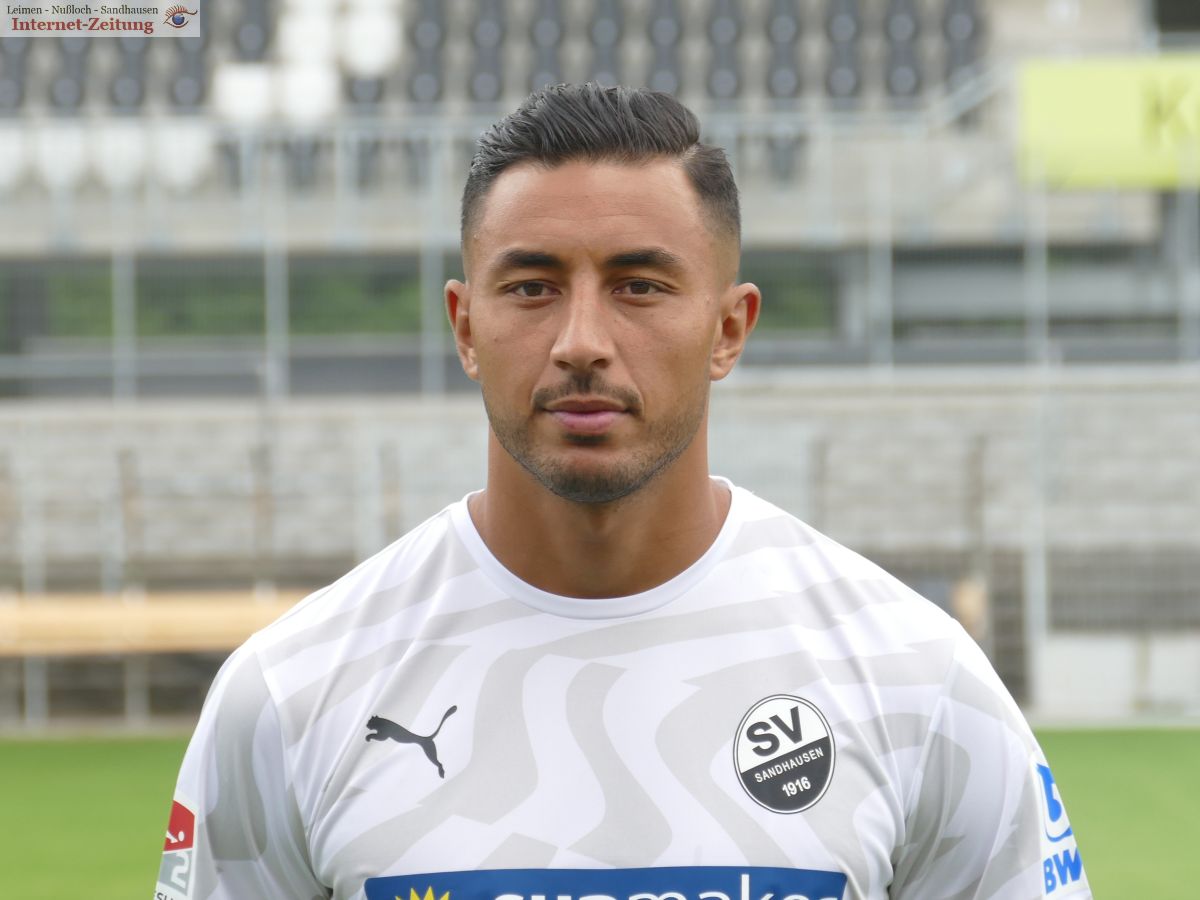 Doppelpack von Aziz Bouhaddouz – </br>SV Sandhausen schlägt VfB Stuttgart mit 2:1